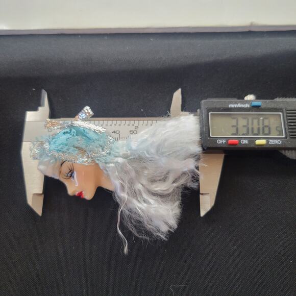 Glamour Lady Head Brooch Face Lot of 3 Blue Red White Silver With Gift Boxes - Picture 16 of 16